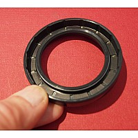 Jaguar Differential Output Oil Seal.  8436A* or 7953/1