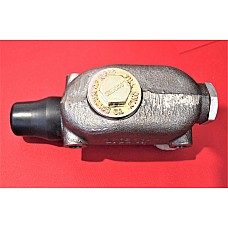Brake Master Cylinder - Morris Minor   LM15453