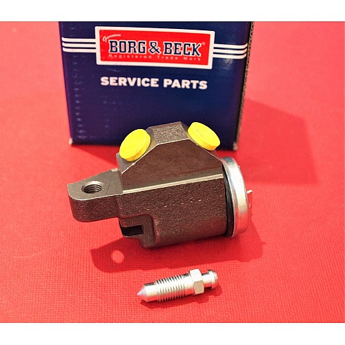 Borg & Beck Front Wheel Brake Cylinder Left Hand Side  Morris Minor, TR2, MGA GWC111  BBW1559