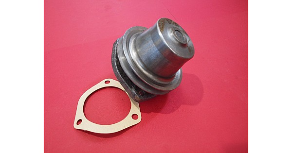 Water Pump | Triumph TR6 | .net