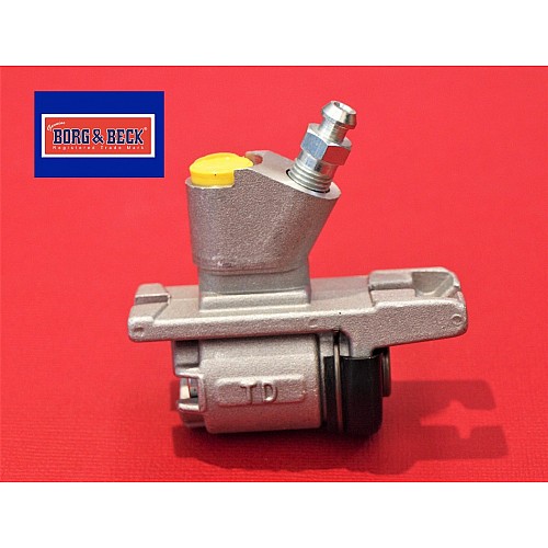 Borg & Beck Rear Wheel Brake Cylinder Girling Type 5/8" bore - Triumph & British Leyland GWC1202   BBW1353