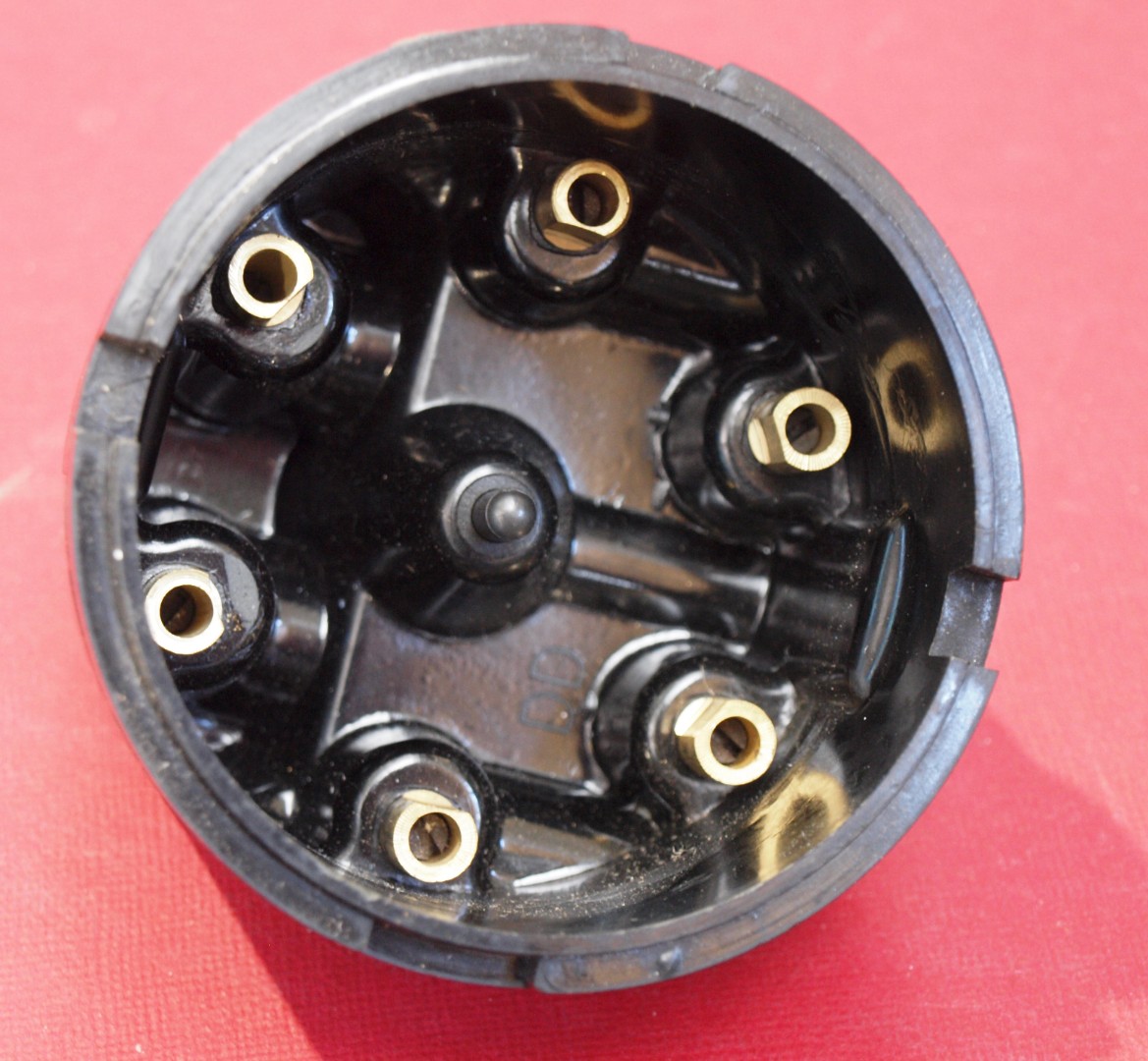 thumbnail image 2 of Distributor Cap For Lucas 22D6 25D6 6-Cyl – AccuSpark GDC115 – Classic British 2 of 5