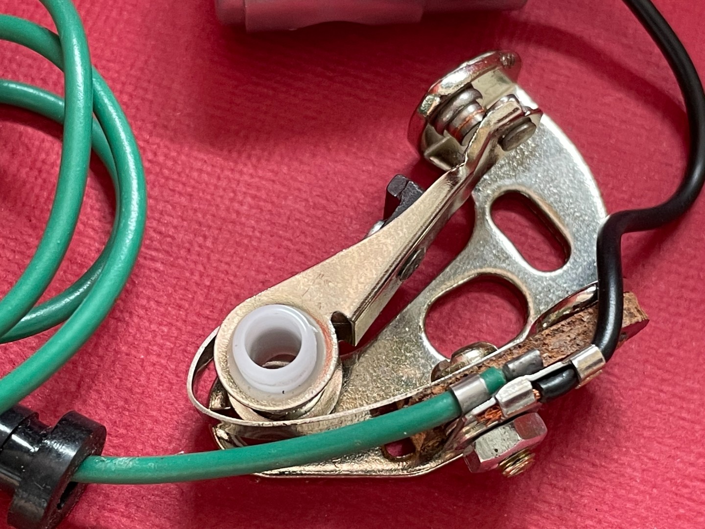 Contact Points Set for Delco Remy Distributors. Unipart GCS105 DSB706SetA